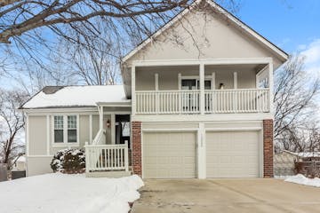 15209 S SEMINOLE DR OLATHE, KS 66062
